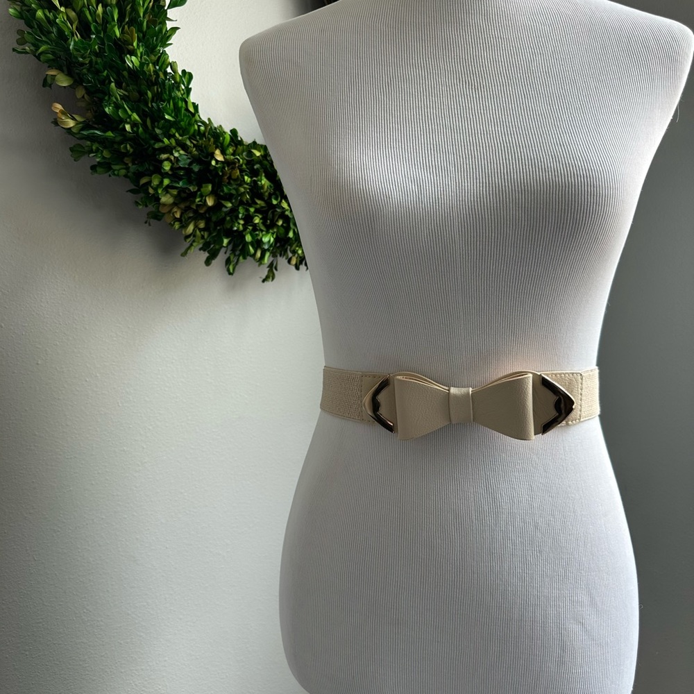 Belt - Picture 2 of 3